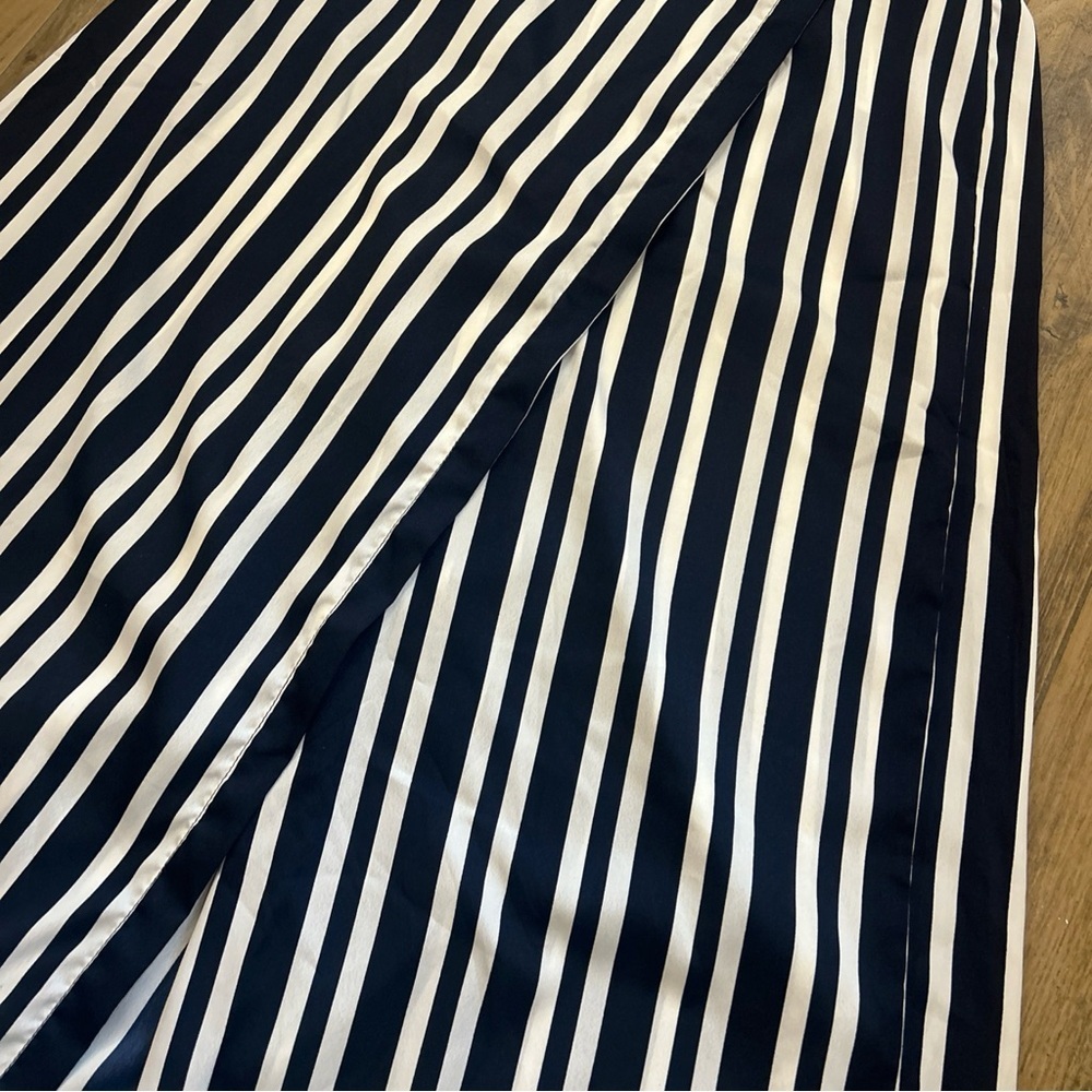Zara Navy and White Striped Pants - Picture 7 of 14